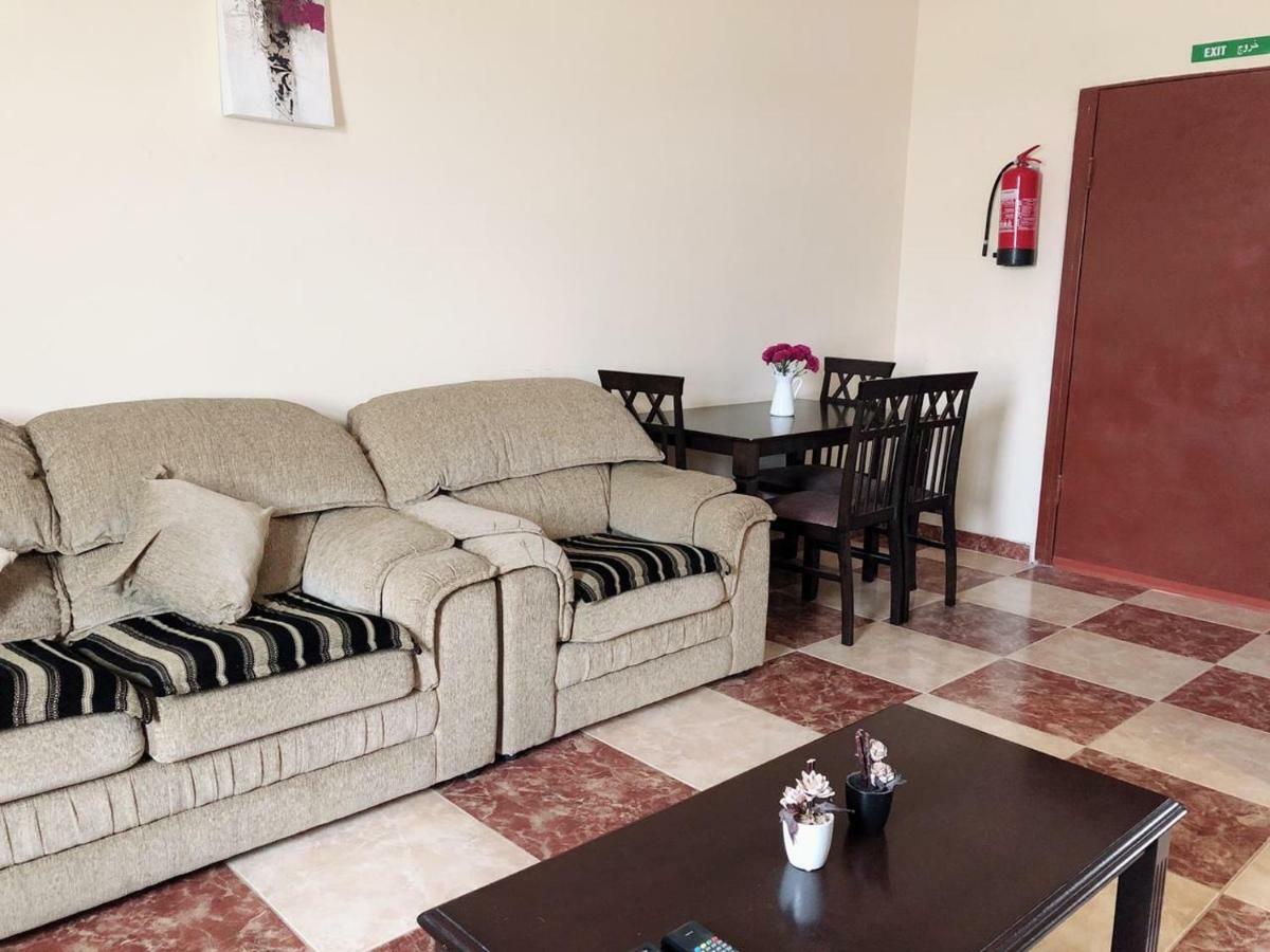 ホテル سرو للوحدات السكنية Al Namas エクステリア 写真